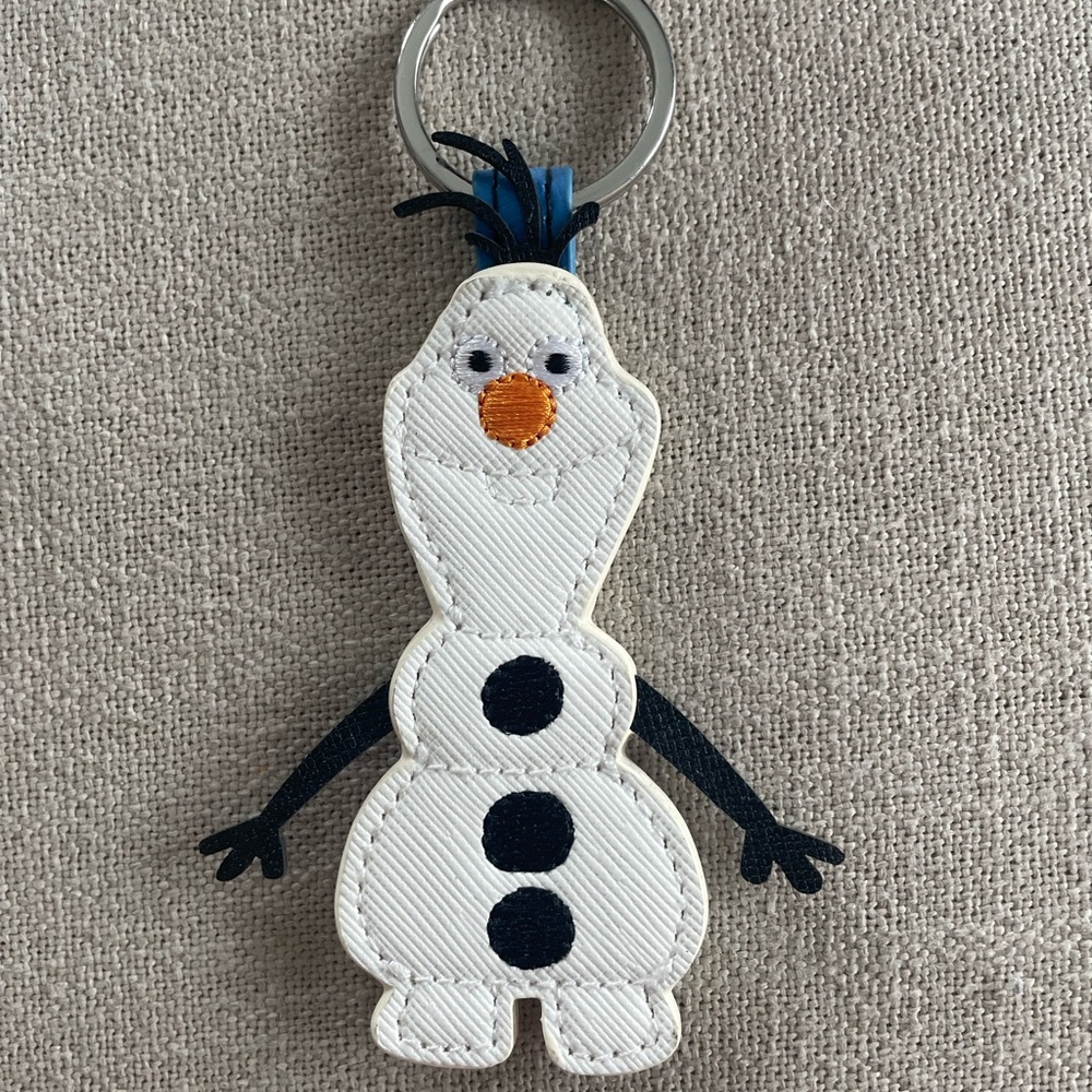 Disney on Broadway Frozen Olaf keychain